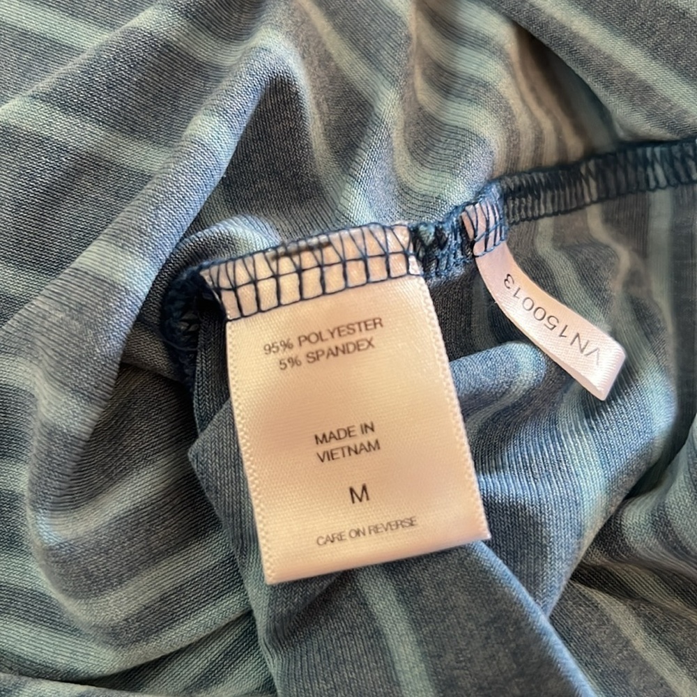 New York & Company Blue Stripped short sleeve shirt with cow neck. Size M - Picture 6 of 6